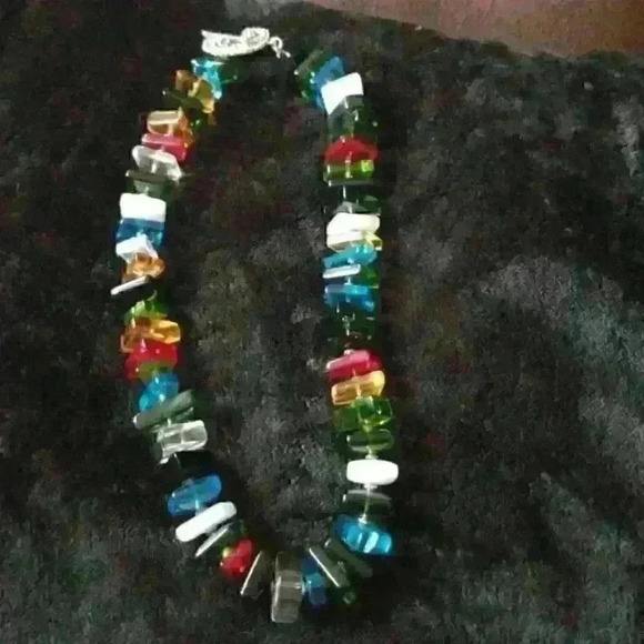 Square glass block necklace with decorative clasp - Picture 1 of 3